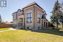 476 TENNYSON DRIVE | Oakville Ontario | Slide Image Two
