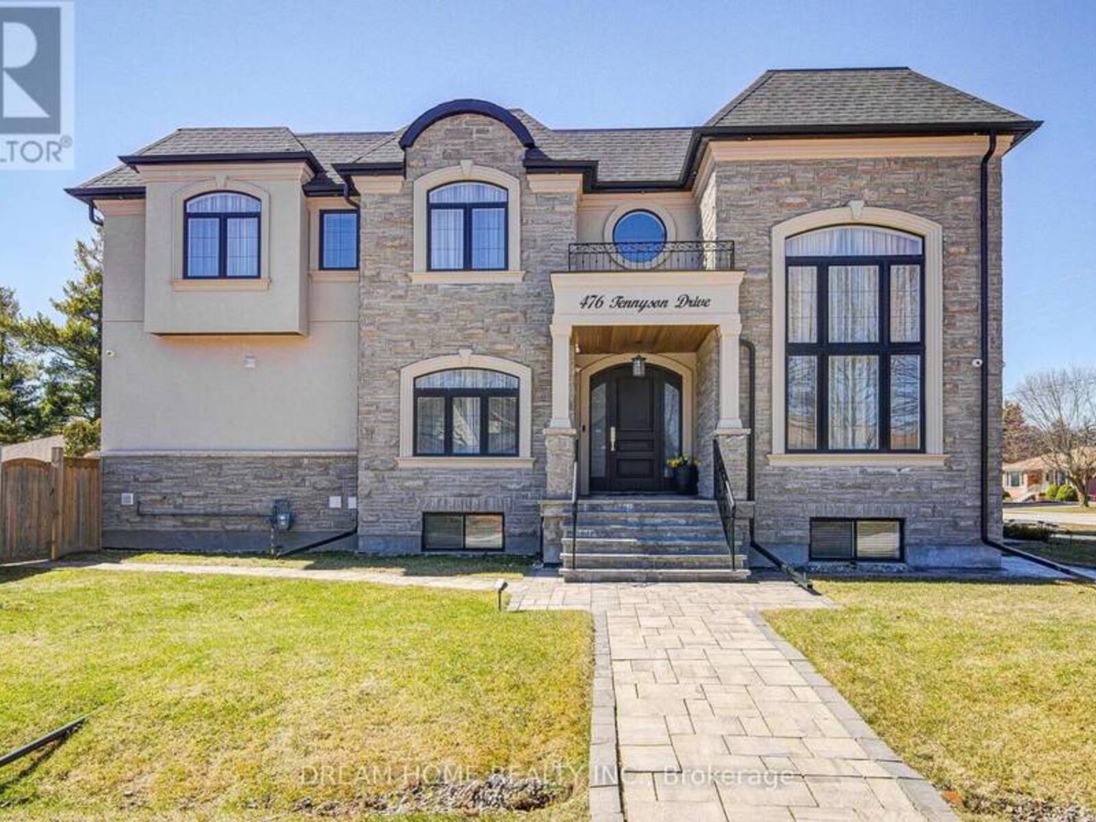 476 TENNYSON DRIVE, Oakville, Ontario L6L 3Z1