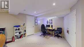 32 WILLOUGHBY WAY | Halton Hills Ontario | Slide Image Thirty-one