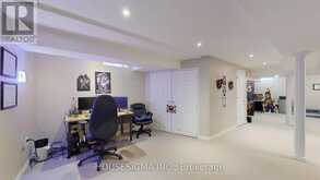 32 WILLOUGHBY WAY | Halton Hills Ontario | Slide Image Thirty-two