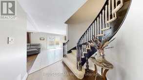 32 WILLOUGHBY WAY | Halton Hills Ontario | Slide Image Sixteen