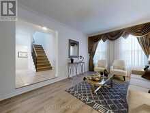 5 HAVEN HILL SQUARE | Toronto Ontario | Slide Image Eight