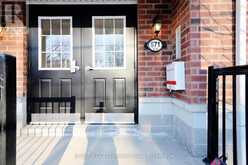 26 - 671A WARDEN AVENUE | Toronto Ontario | Slide Image Two