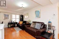 26 - 671A WARDEN AVENUE | Toronto Ontario | Slide Image Eight