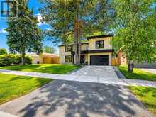30 KELLYTHORNE DRIVE | Toronto Ontario | Slide Image Two