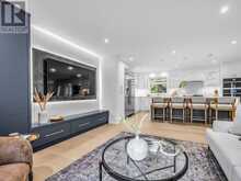 30 KELLYTHORNE DRIVE | Toronto Ontario | Slide Image Eight