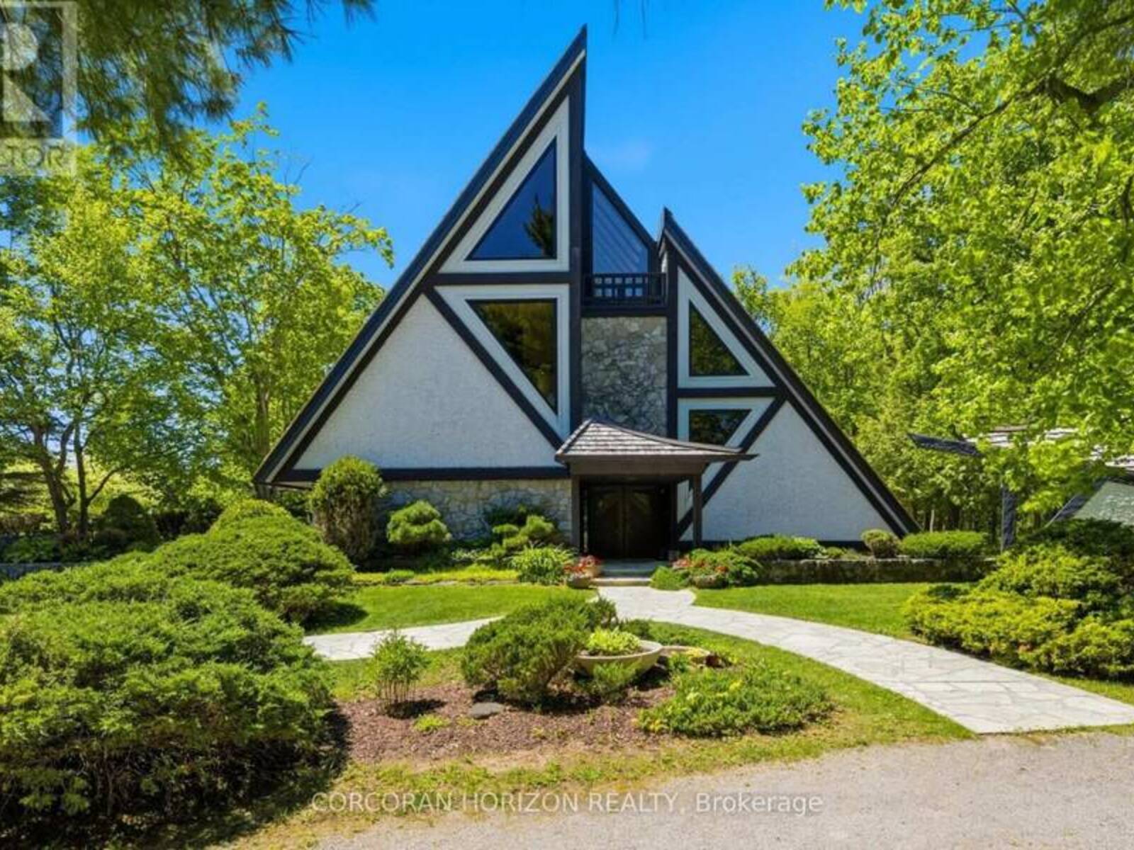 1285 KIRKWALL ROAD, Hamilton, Ontario N1R 5S2