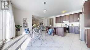 68 ALF NEELY WAY | Newmarket Ontario | Slide Image Twenty-two