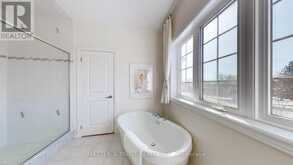 68 ALF NEELY WAY | Newmarket Ontario | Slide Image Thirty-five