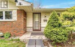 314 STRATHCONA DRIVE | Burlington Ontario | Slide Image Five