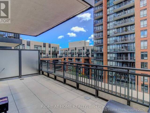 729 - 36 VIA BAGNATO Toronto Ontario, M6A 0B7 - 4 Bedrooms Condo For Sale