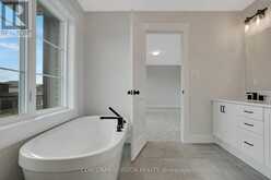 24 MOON CRESCENT | Cambridge Ontario | Slide Image Thirty-three