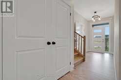 24 MOON CRESCENT | Cambridge Ontario | Slide Image Six