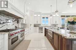 14 WISTERIA LANE | York Ontario | Slide Image Thirteen