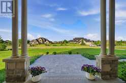 14 WISTERIA LANE | York Ontario | Slide Image Four