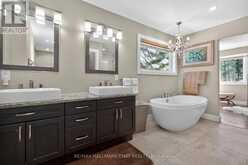 16 HIGHLAND DRIVE | Oro-Medonte Ontario | Slide Image Nineteen