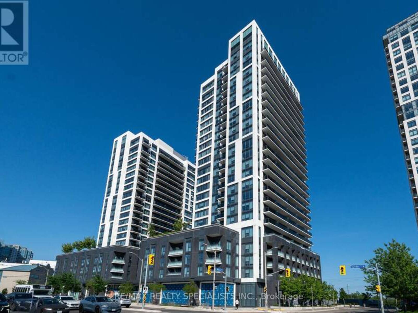 303 - 30 SAMUEL WOOD WAY, Toronto, Ontario M9B 0C9