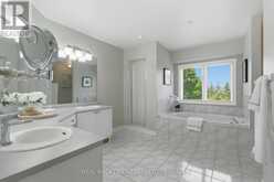 2205 SHAFTESBURY COURT | Oakville Ontario | Slide Image Thirty