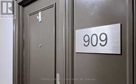 909 - 250 DAVIS DRIVE | Newmarket Ontario | Slide Image Seven