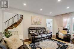 167 COVENT CRESCENT | Aurora Ontario | Slide Image Eight