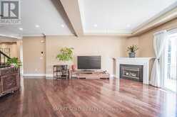 16 - 9133 BAYVIEW AVENUE | Richmond Hill Ontario | Slide Image Ten