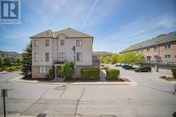 16 - 9133 BAYVIEW AVENUE | Richmond Hill Ontario | Slide Image Thirty-eight