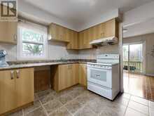 39 LAMAY CRESCENT | Toronto Ontario | Slide Image Twelve