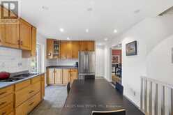 72 WALMER ROAD | Richmond Hill Ontario | Slide Image Thirteen