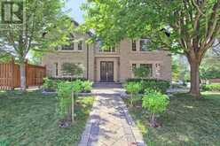 646 BROOKER RIDGE | Newmarket Ontario | Slide Image Three