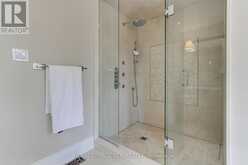 646 BROOKER RIDGE | Newmarket Ontario | Slide Image Thirty-five