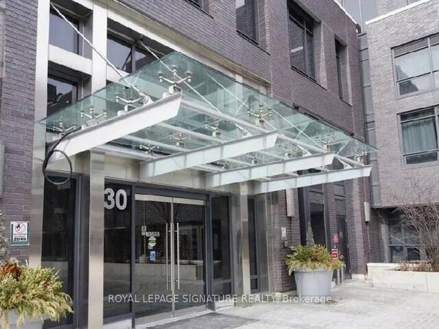 104 - 30 GIBBS ROAD Toronto Ontario, M9B 0E4 - 4 Bedrooms Condo For Sale
