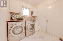 27 SUGARBUSH SQUARE | Toronto Ontario | Slide Image Thirty