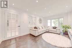 27 SUGARBUSH SQUARE | Toronto Ontario | Slide Image Seven