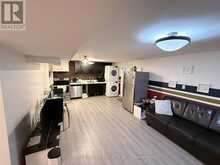 27 SUGARBUSH SQUARE | Toronto Ontario | Slide Image Thirty-five