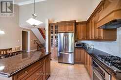 25 LEAFIELD DRIVE | Toronto Ontario | Slide Image Thirteen