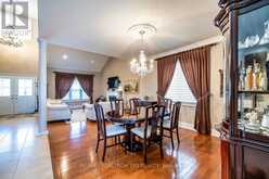 25 LEAFIELD DRIVE | Toronto Ontario | Slide Image Seven