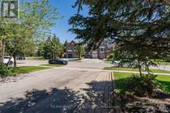 1216 LEEWOOD DRIVE | Oakville Ontario | Slide Image Four