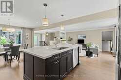 404 HAMILTON DRIVE | Ancaster Ontario | Slide Image Twelve