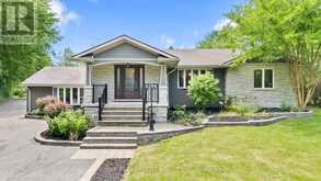 404 HAMILTON DRIVE | Ancaster Ontario | Slide Image Two