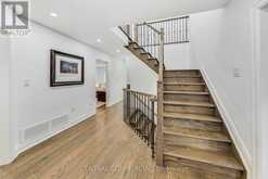 35 MACKAY DRIVE | Richmond Hill Ontario | Slide Image Four