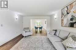 35 MACKAY DRIVE | Richmond Hill Ontario | Slide Image Six