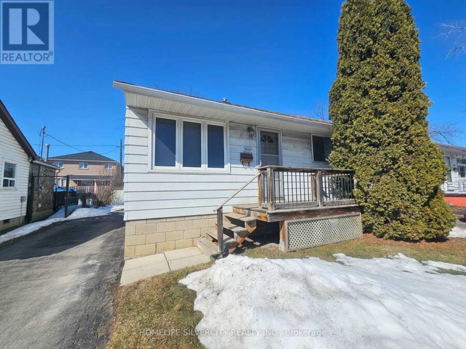 3067 CHURCHILL AVENUE, Mississauga, Ontario L4T 1R4