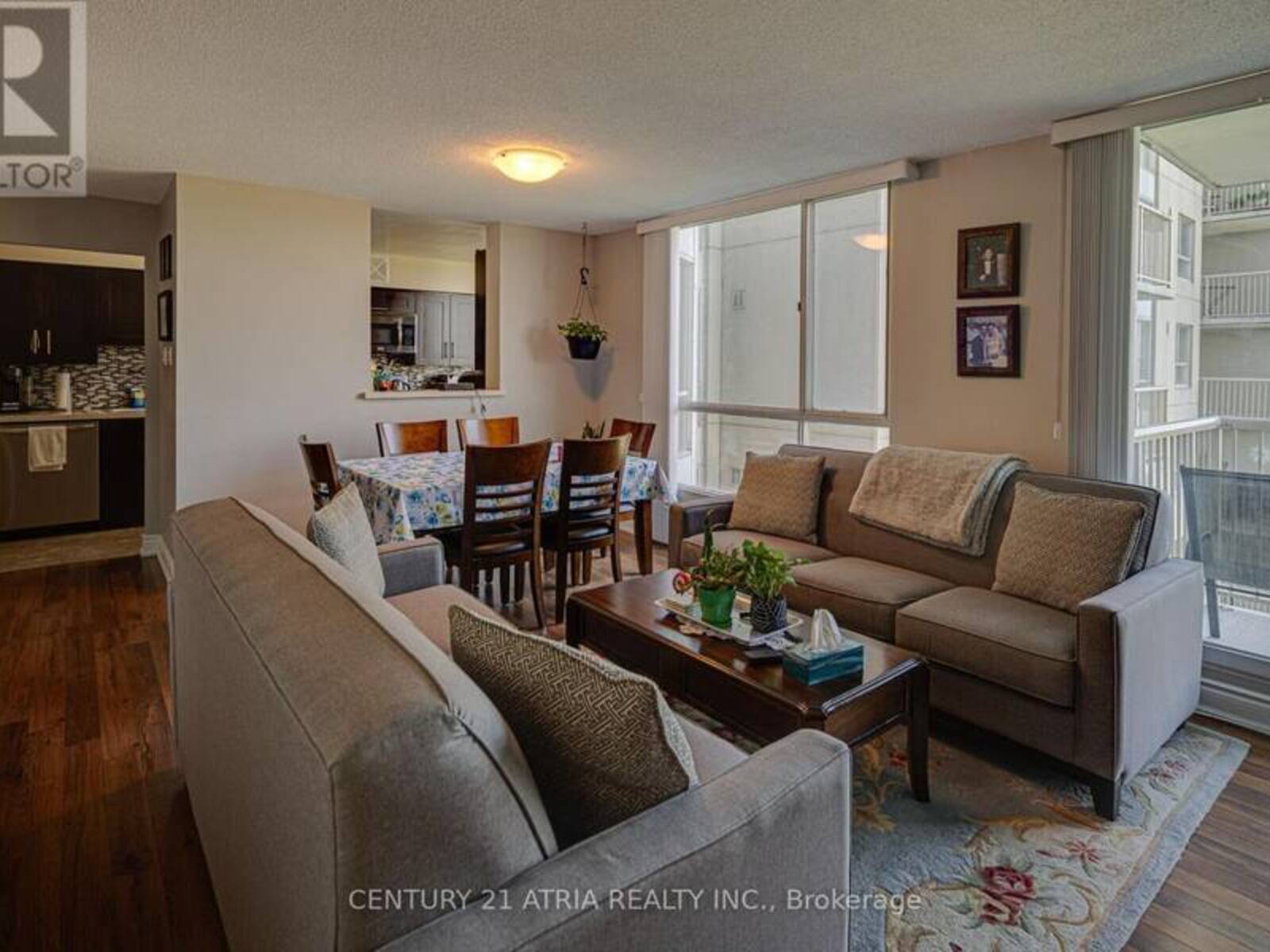 606 - 3077 WESTON ROAD, Toronto, Ontario M9M 3A1