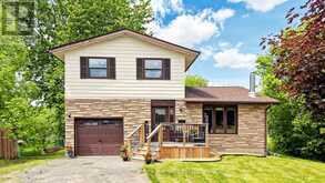 98 METRO ROAD S | Georgina Ontario | Slide Image Five