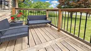 98 METRO ROAD S | Georgina Ontario | Slide Image Nine