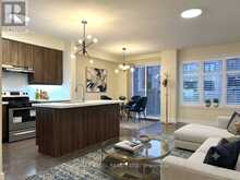 8 HELLIWELL CRESCENT | Richmond Hill Ontario | Slide Image Two