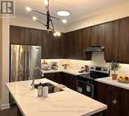8 HELLIWELL CRESCENT | Richmond Hill Ontario | Slide Image Four