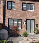 8 HELLIWELL CRESCENT | Richmond Hill Ontario | Slide Image Sixteen