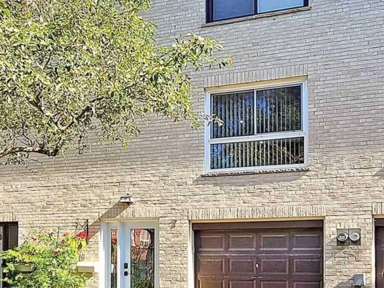 7 URSA STAR WAY, Toronto, Ontario M2J 1N9
