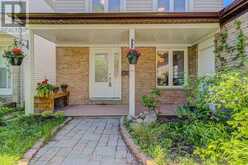 33 KITSILANO CRESCENT | Richmond Hill Ontario | Slide Image Four